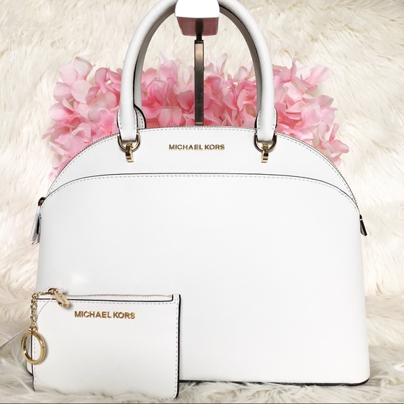 Michael Kors Handbags - NWT Michael Kors Emmy Large Dome Satchel ID Card
